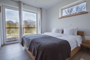 2 soverom, strykejern/-brett, reiseseng for barn og wi-fi (inkludert)