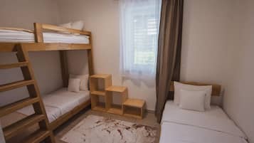 2 Schlafzimmer, Bügeleisen/Bügelbrett, Reisekinderbett, kostenloses WLAN