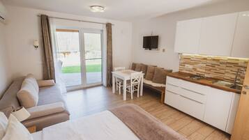 1 bedroom, iron/ironing board, travel crib, free WiFi