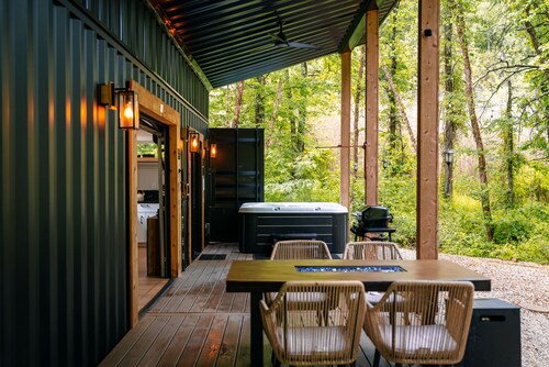 The Juice Box | Hocking Hills, Container Cabin