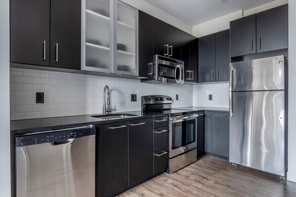 Fridge, microwave, oven, stovetop