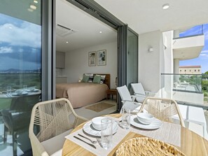 Dining - B-403 Stunning studio overlooking Mullet bay beach (Cupecoy)