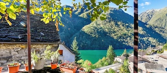 Casa Carla 2, Vogorno, Switzerland