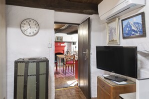 Interior - Casa Carla 2, Vogorno, Switzerland (Vogorno)
