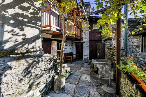 Casa Carla 2, Vogorno, Switzerland