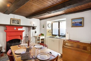 Dining - Casa Carla 1, Vogorno, Switzerland (Vogorno)