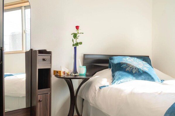 1 bedroom, iron/ironing board, WiFi, bed sheets