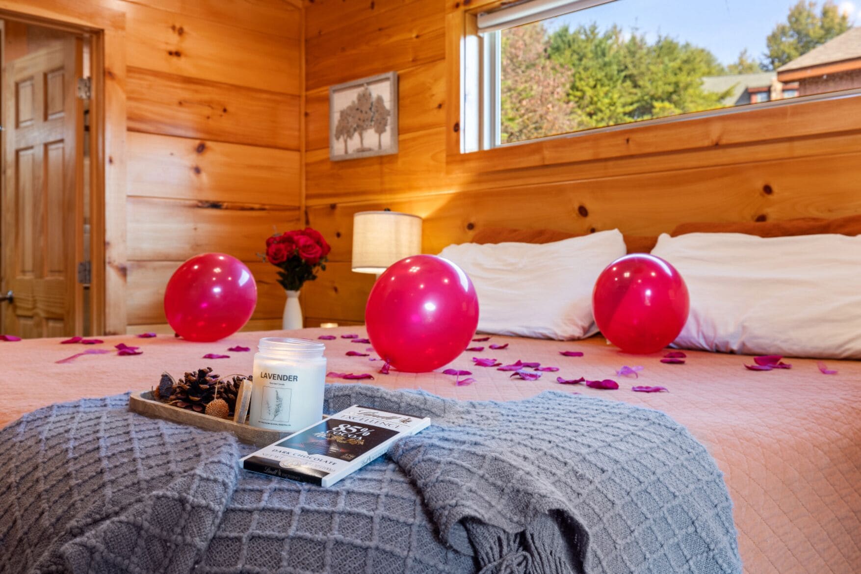 Cabaña familiar | 2 dormitorios, escritorio, wifi gratis y ropa de cama
