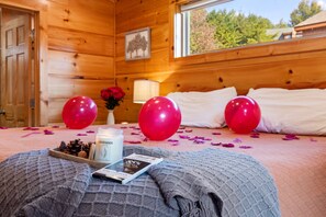 Family Cabin | 2 bilik tidur, meja, Wi-fi percuma, cadar katil 