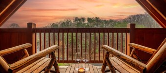 Rustic Mountain Retreat by Ghosal Luxury Lodging