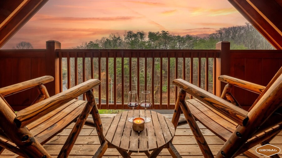 Rustic Mountain Retreat by Ghosal Luxury Lodging