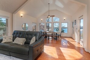 Uklassifisert bilde, 2 av 59, knapp