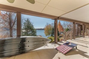 Unclassified image, 2 of 59, button