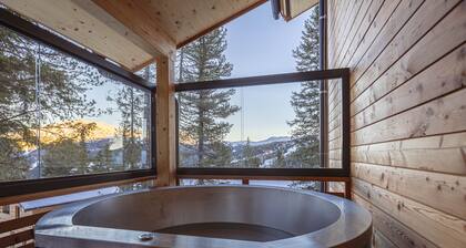 Superior Chalet # 8 with Sauna & Hot Tub