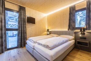 4 bedrooms, free WiFi, bed sheets