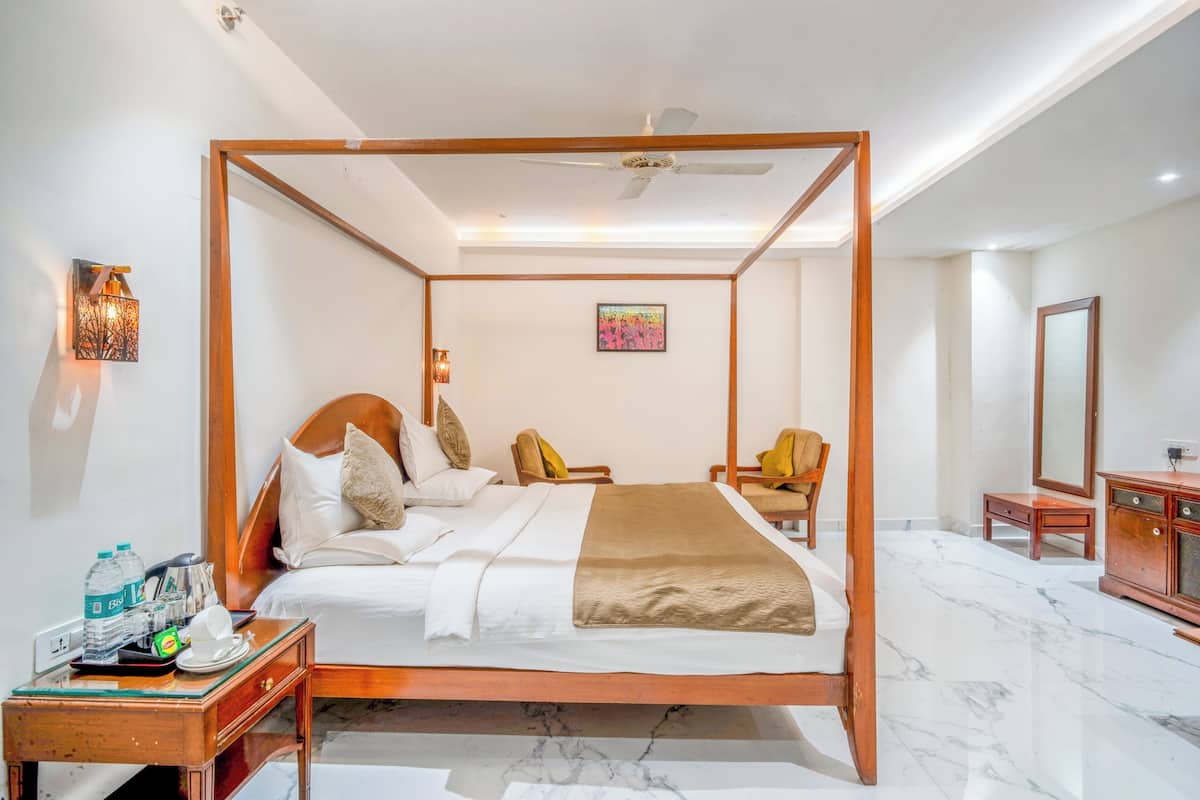Superior Room | 1 bedroom, premium bedding, down duvets, laptop workspace
