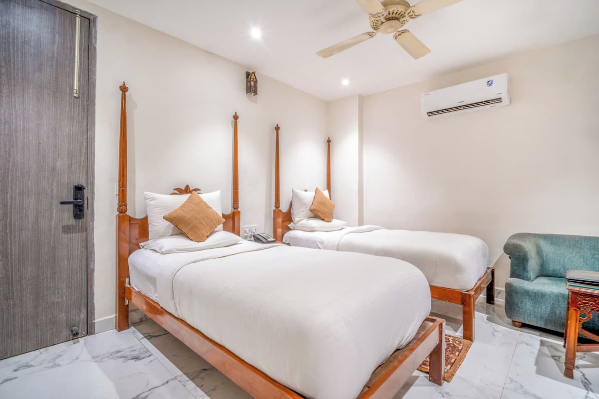 Deluxe Twin Room | 1 bedroom, premium bedding, down duvets, laptop workspace