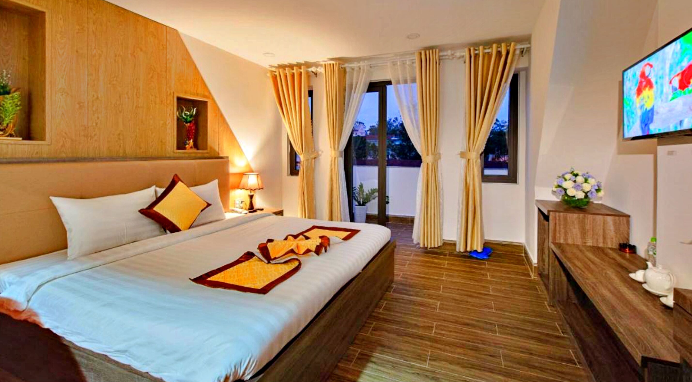 Egyptian cotton sheets, premium bedding, memory-foam beds, minibar