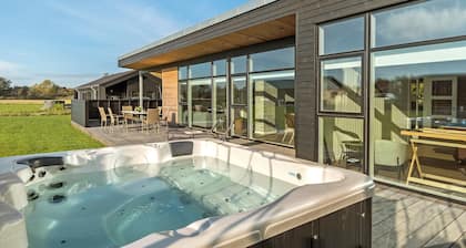 Nice home in Hadsund with sauna