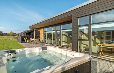 Nice home in Hadsund with sauna