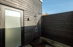 Spa - Nice home in Hadsund with sauna (Hadsund)