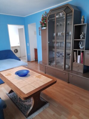 Interior - Apartment 'Fewowellnesspalast' with Balcony and Wi-Fi (Bad nauheim)