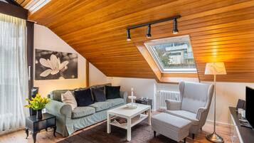 Fernseher, Stereoanlage