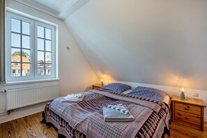 2 chambres, fer et planche à repasser, Wi-Fi gratuit, draps fournis