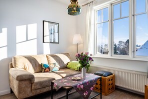 TV, DVD player, aparelho de som