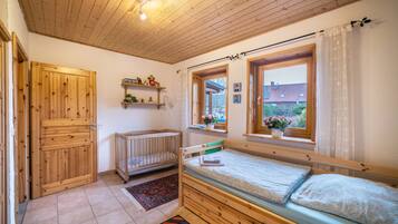 2 Schlafzimmer, Bügeleisen/Bügelbrett, kostenloses WLAN, Bettwäsche