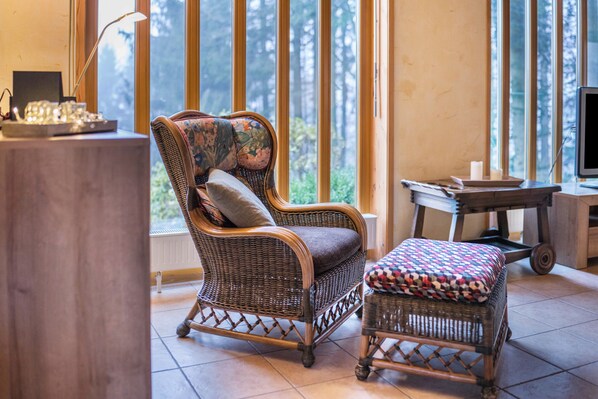 Televisión, consola de videojuegos y estéreo 