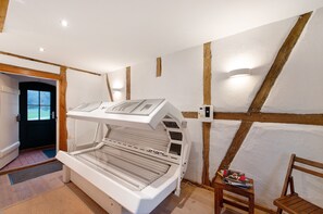 Interior - Apartment 'Gut Rattelvitz - Galerie Ost' with Sea View, Private Terrace and Wi-Fi (Gingst-Rattelvitz)