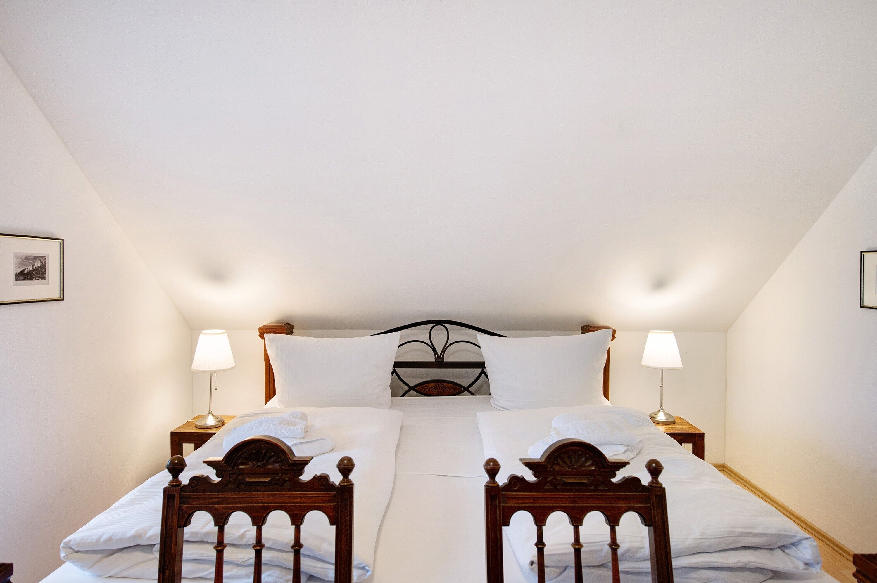 2 dormitorios, tabla de planchar con plancha, wifi gratis y ropa de cama