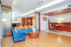 Luxury Suite | In-room safe, desk, iron/ironing board, cribs/infant beds - The Conway (Meerut)