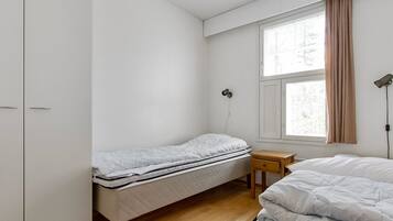 2 chambres, fer et planche à repasser, accès Internet