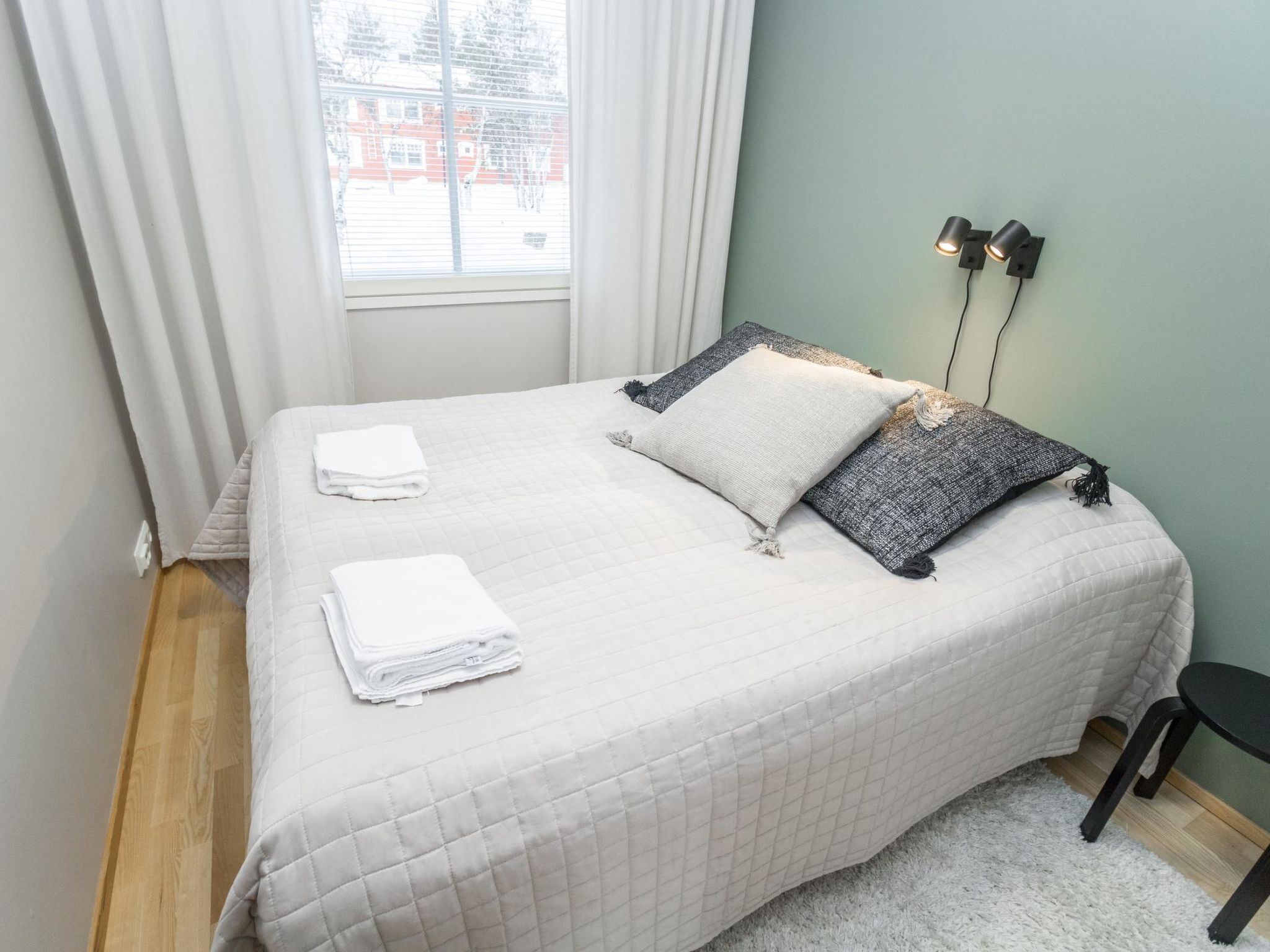 1 habitación, tabla de planchar con plancha y internet 