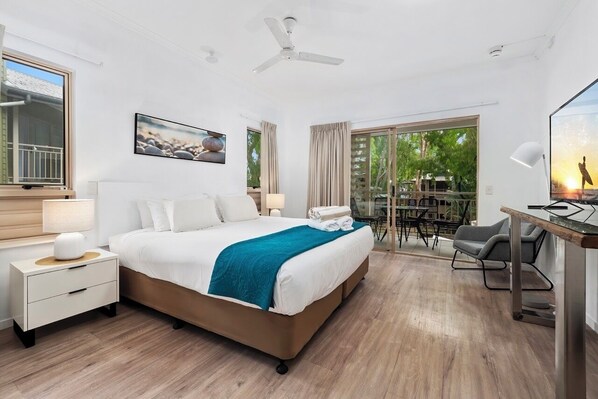 1 habitación, tabla de planchar con plancha, wifi gratis y ropa de cama 