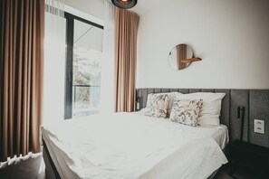 1 habitación, tabla de planchar con plancha, wifi gratis y ropa de cama 