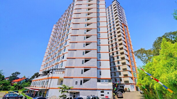 Front of property - OYO Life 92898 Apartement Buah Batu Park By Yuliam (Bandung)