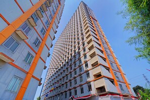 Front of property - OYO Life 92898 Apartement Buah Batu Park By Yuliam (Bandung)