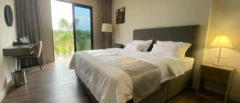 Desk, blackout curtains, free WiFi