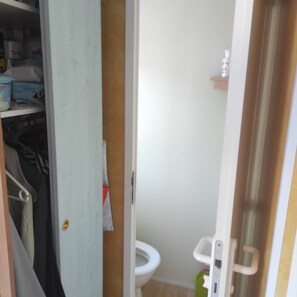 Douche, papier toilette