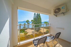 Rom – standard, sjøutsikt | Terrasse/patio