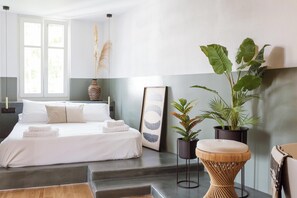 2 slaapkamers, een strijkplank/strijkijzer, gratis wifi, beddengoed