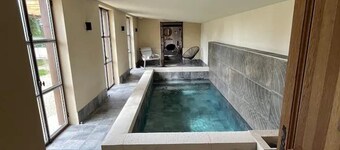 Spa Privé Intérieur, Jardin Clos, Proche Chinon et Fontevraud, Tout Confort, Non-Fumeur