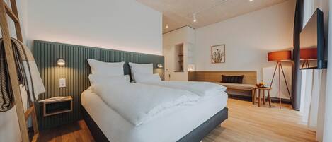 Habitación básica doble | Caja de seguridad en la habitación y tabla de planchar con plancha