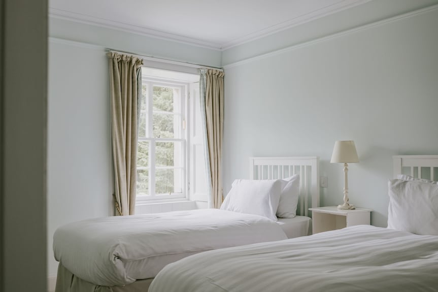 This Recently Renovated Farmhouse Features Two Spacious Bedroomed Apartments That Can Be Joined To G - Blair Atholl