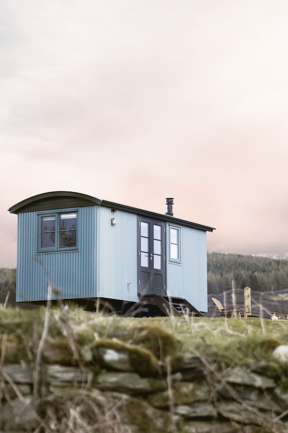 Situated In Tulliemet Valley On An Old Shepherds Hill Track, Our Huts Enjoy Breathtakingly Long Vie - Pitlochry