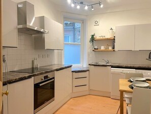 Private kitchen - 2 beds 2 baths in Hammersmith w69PA (London)