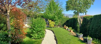 Appartement Lavande sur Jardin Entre Sisteron et Gorges de la Méouge